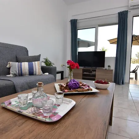 Apartman Iakovos *