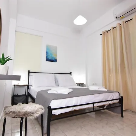 Iakovos Apartman Horafákia