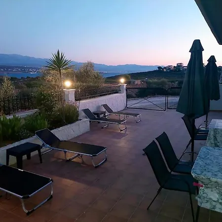Iakovos Apartman