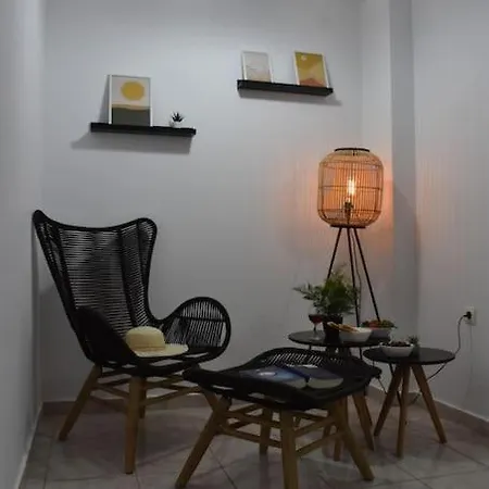 Iakovos Apartman Horafákia